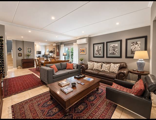 3 BEDROOM TOWNHOUSE FOR SALE IN MIDSTREAM ESTATE